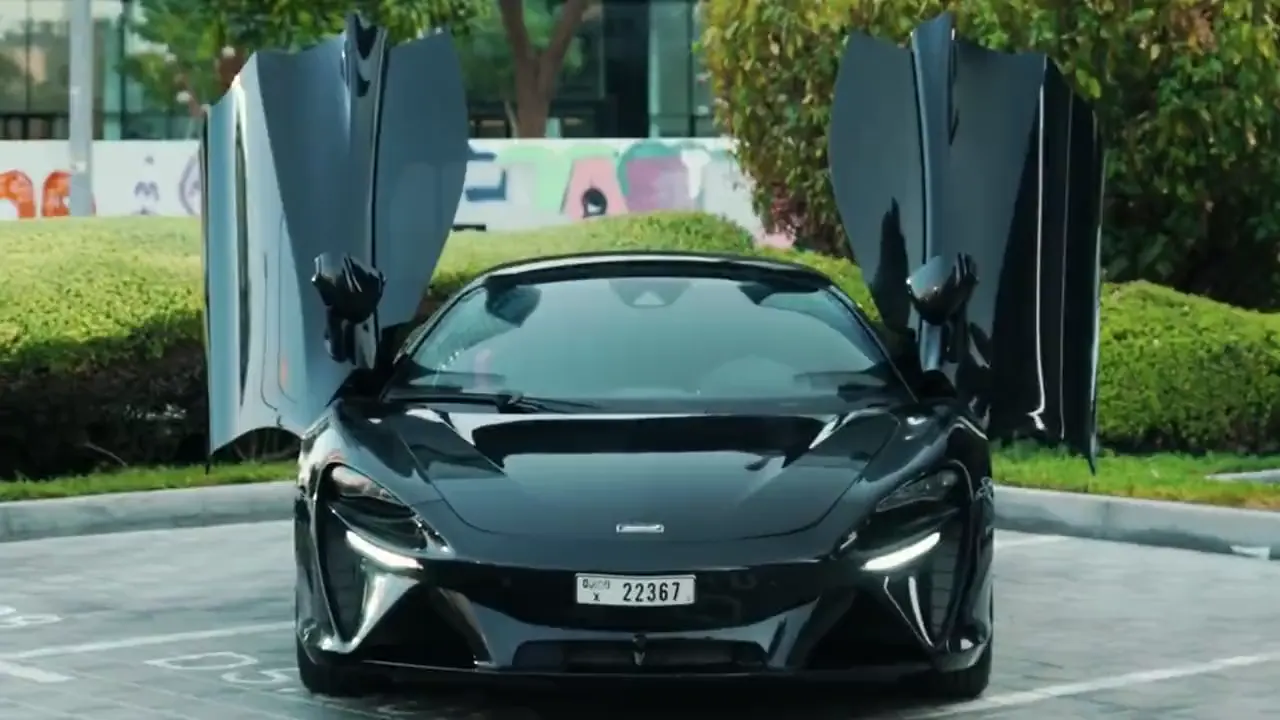 Cheap car rental in Dubai with Asia-Rents